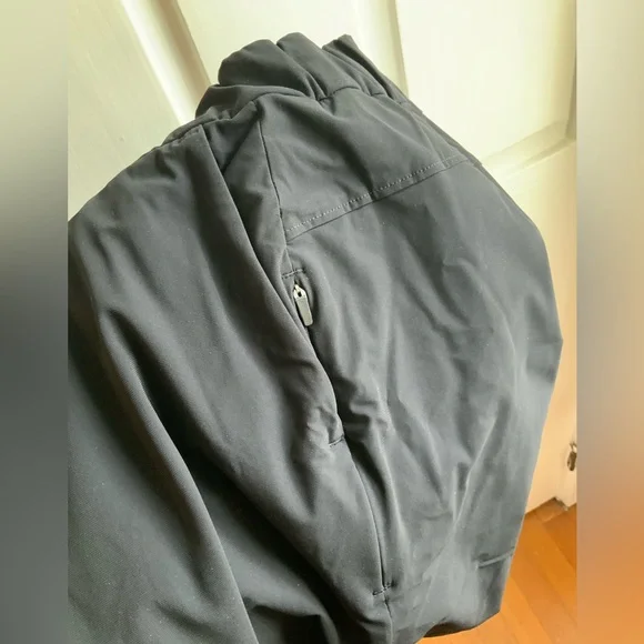 Vuori Women's Black Miles Ankle Pants, Small - Picture 3 of 7